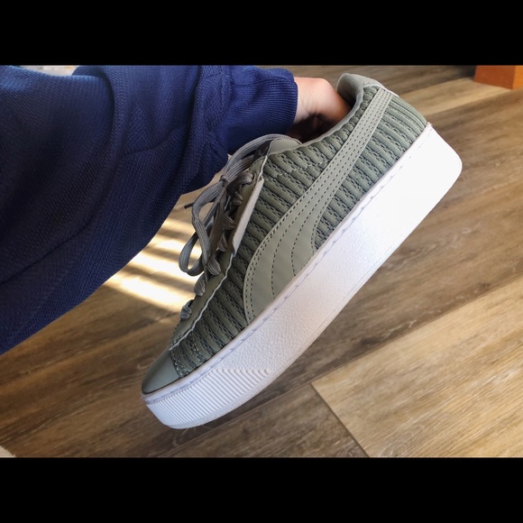 Green Puma Platform Sneakers - Picture 4 of 4